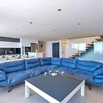 Βίλα Akbel 5 Bedroom Seaview With Private Pool Hot Tub
