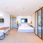 Akbel 5 Bedroom Seaview With Private Pool Hot Tub