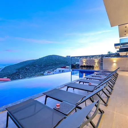 Akbel 5 Bedroom Seaview With Private Pool Hot Tub