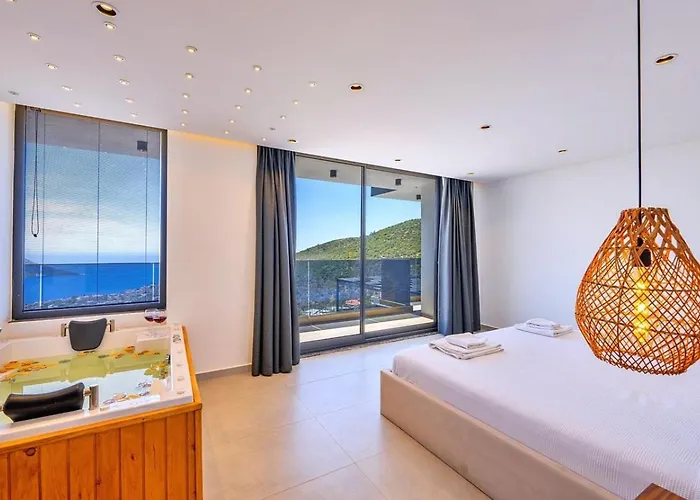Akbel 5 Bedroom Seaview With Private Pool Hot Tub * 卡尔坎